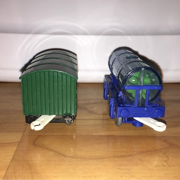 Retired Thomas the Train Friends Sodor Zoo - Picture 3 of 6